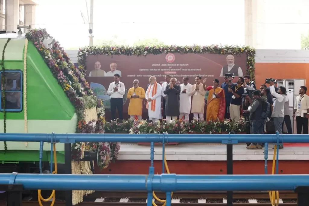 भारत की पहली एलएनजी-चालित ट्रेन का शुभारंभ: एक ऐतिहासिक कदम 